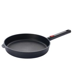 WOLL Bratpfanne Eco Logic QXR Gusspfanne 32 cm PFAS FREI, Ansicht von vorne