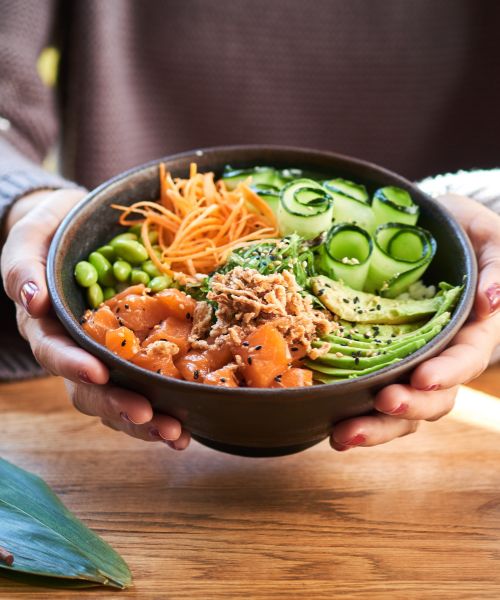 Zubereitete Poke Bowl Zubereitete Poke Bowl