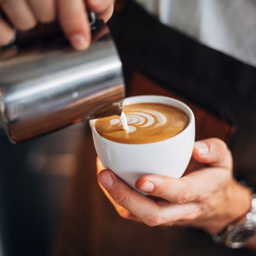 Espresso mit Latte Art Espresso mit Latte Art